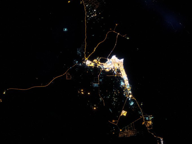 هدية من هزاع المنصوري للشعب الكويتي بمناسبة اليوم الوطني الـ 59